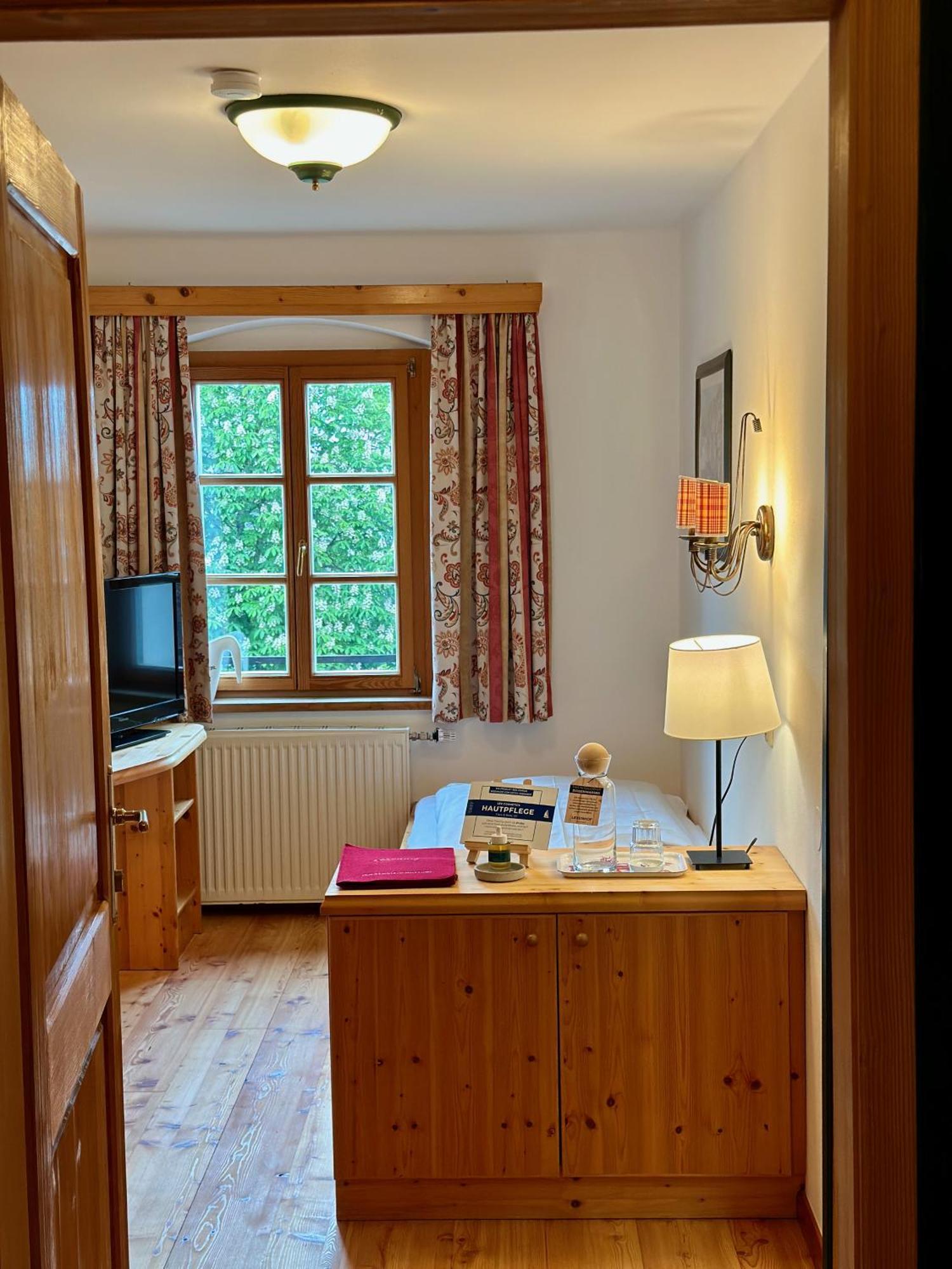 Hotel Lexenhof Nußdorf am Attersee Pokój zdjęcie